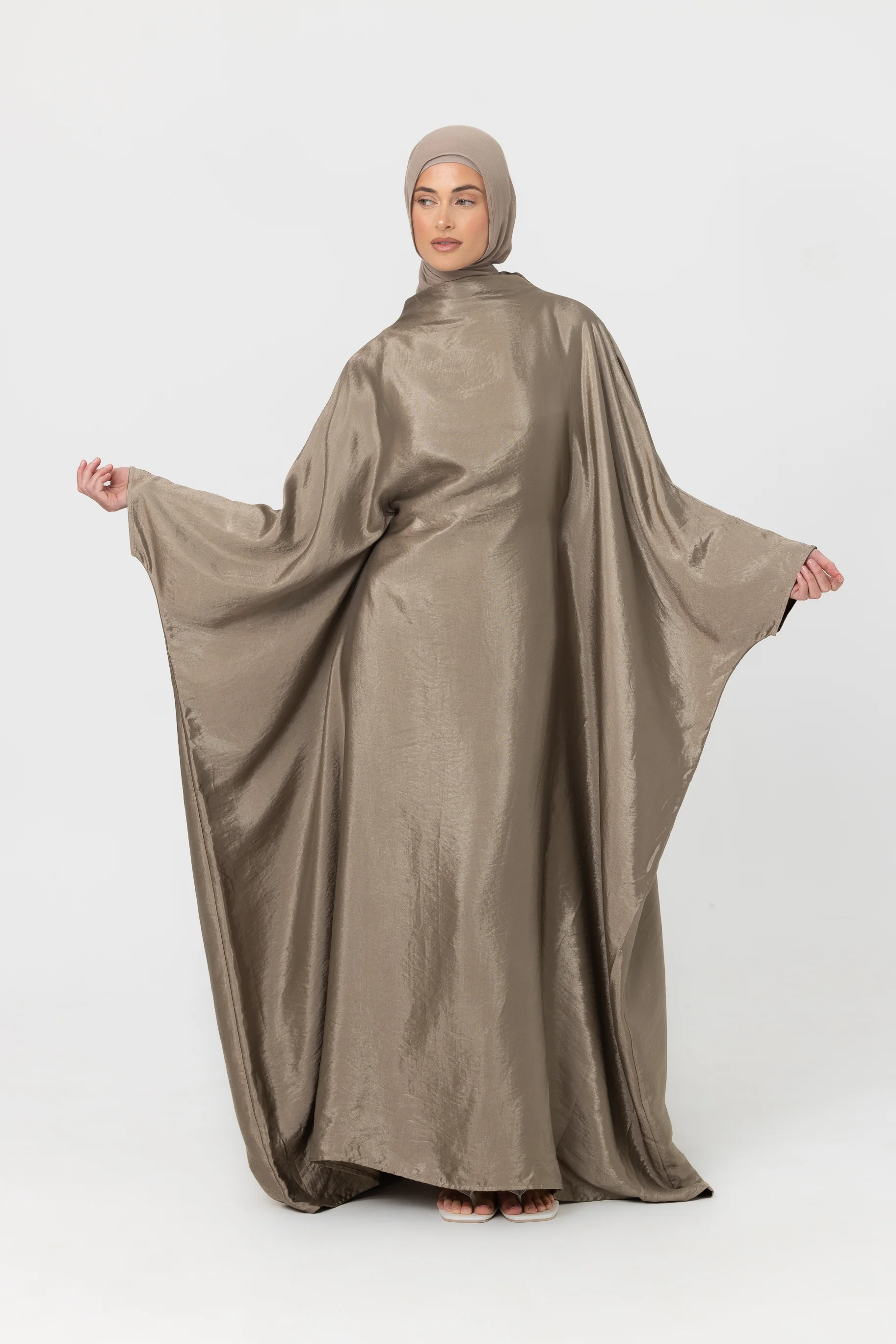 Classic Butterfly Abaya - Moss Green - Image 3