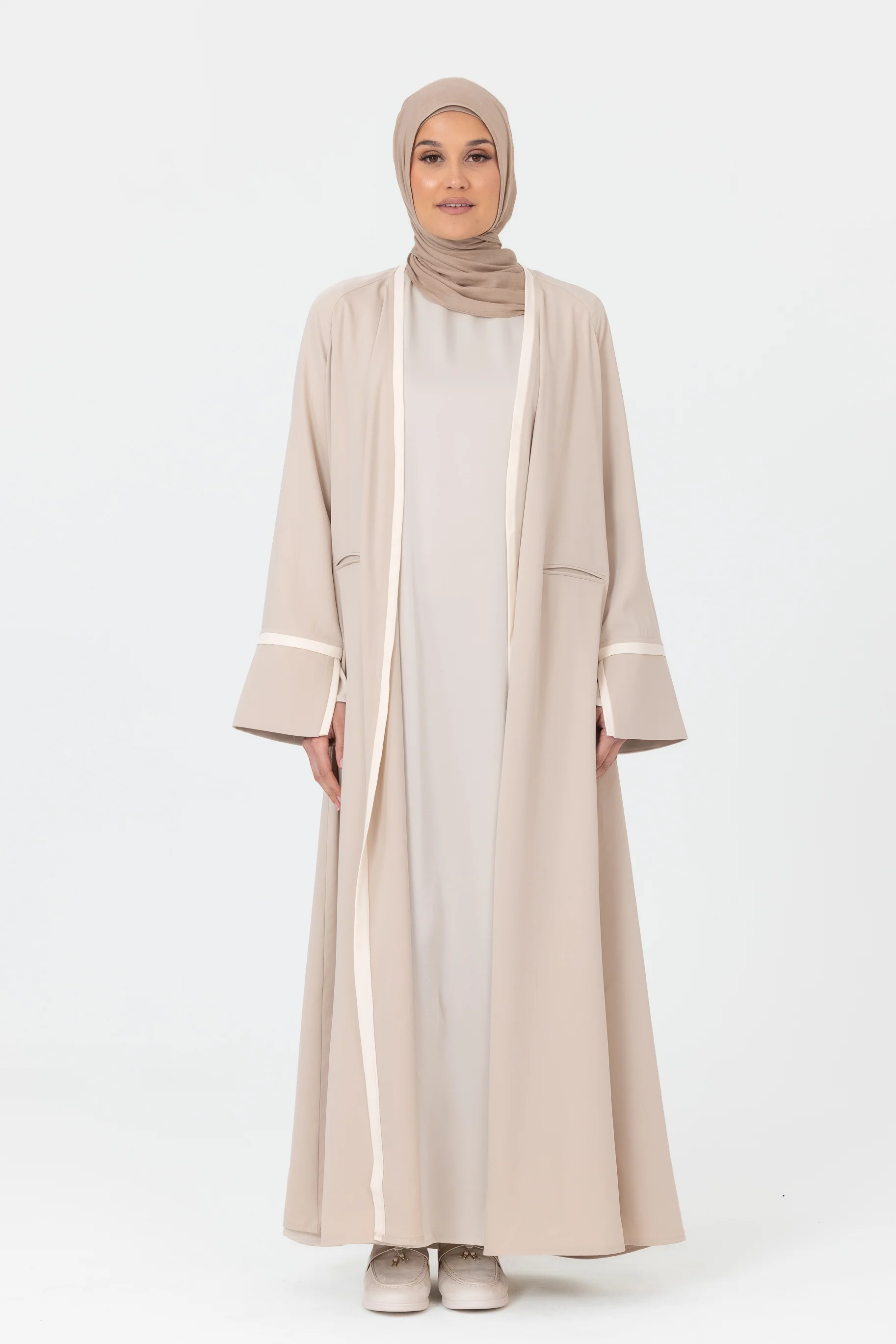 Leila Contrast Open Abaya - Stone - Image 4