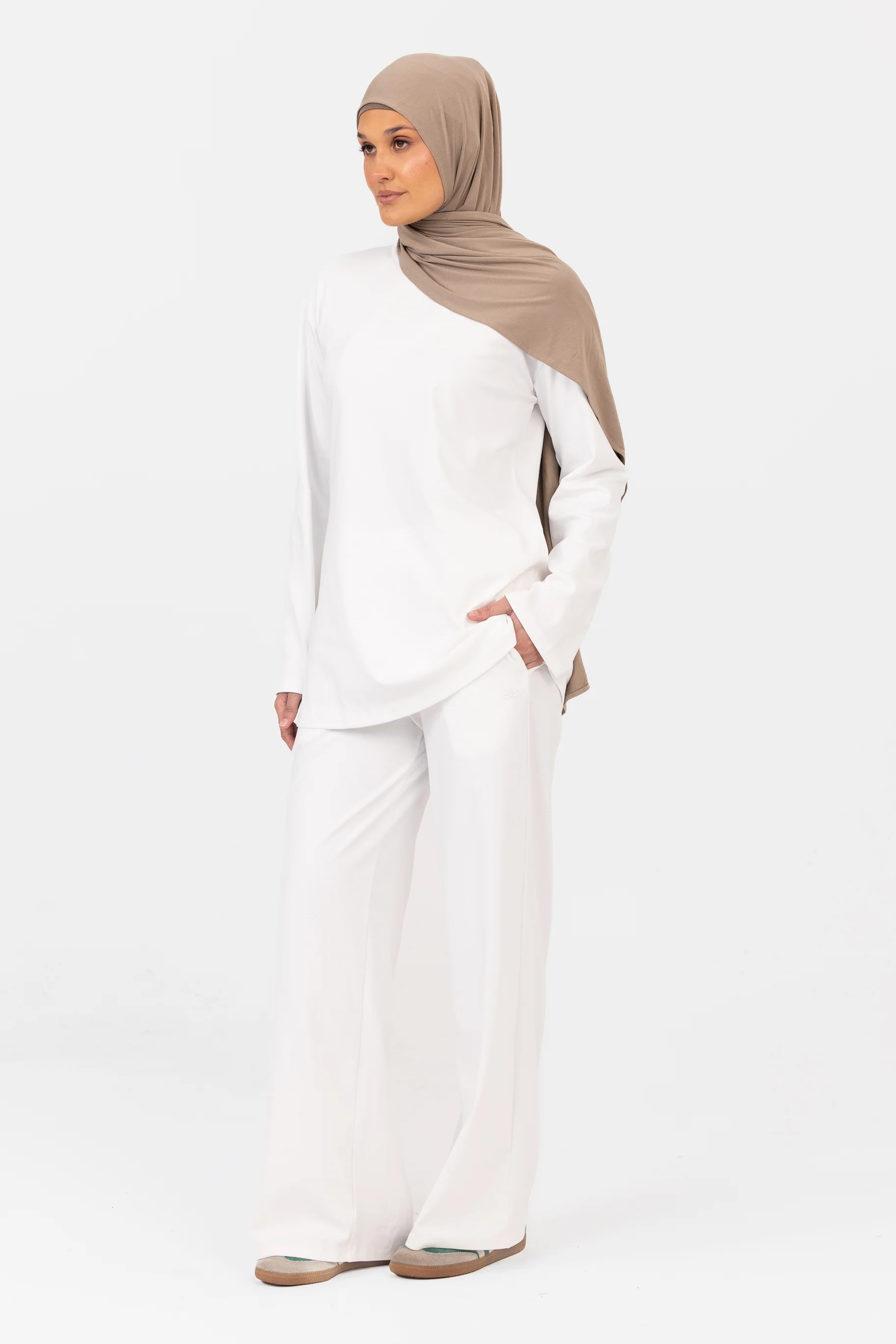 Everyday Crew Neck Top - White - Image 3