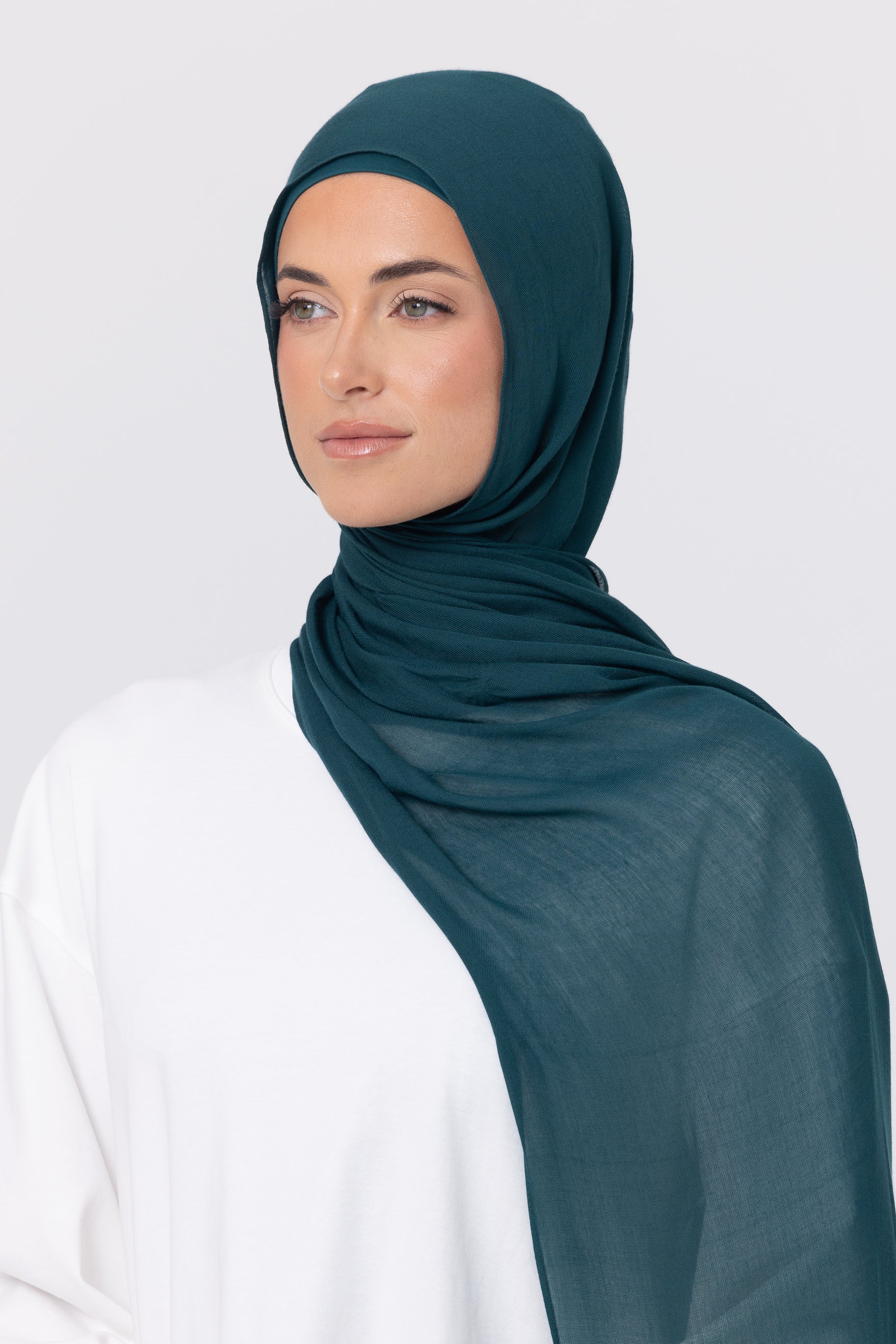 Single Stitched Modal Hijab Set - Emerald - Image 3