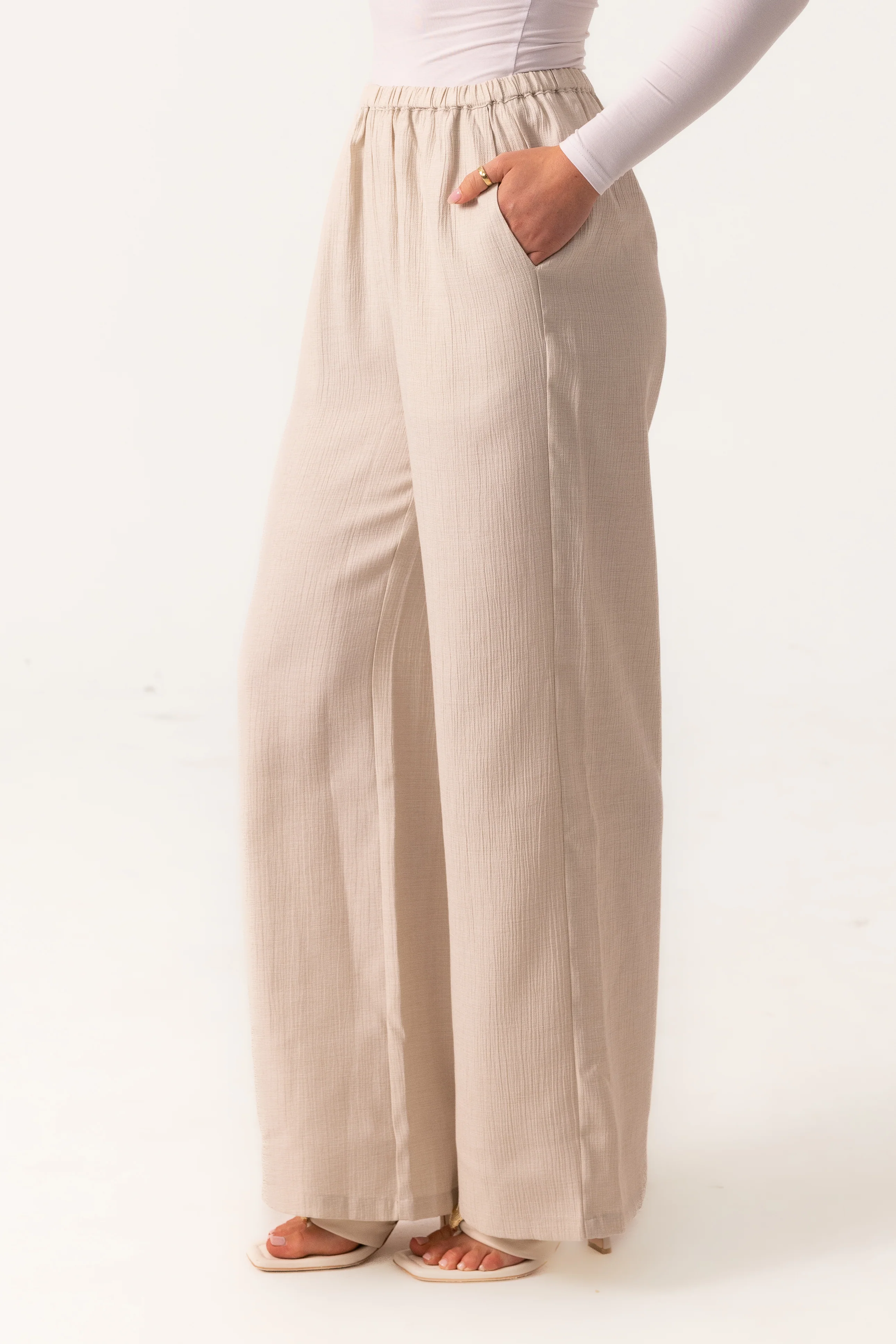 Yara Crinkle Pants - Oat